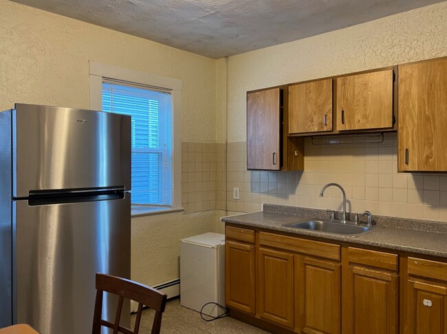 Building Photo - 34 Cameron St Unit 2 Rental