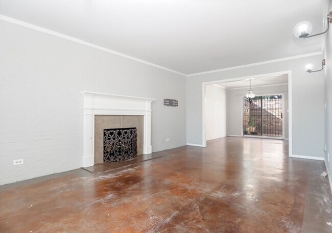 Photo - Beautiful midtown condo