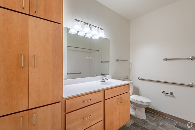 2HAB, 1BA - 845 ft² - Point Place Senior Apartments