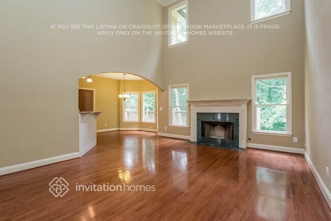 Photo - 675 Ambur Cove Way NW