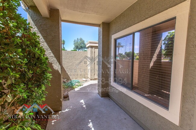 Photo - 2035 S Elm St