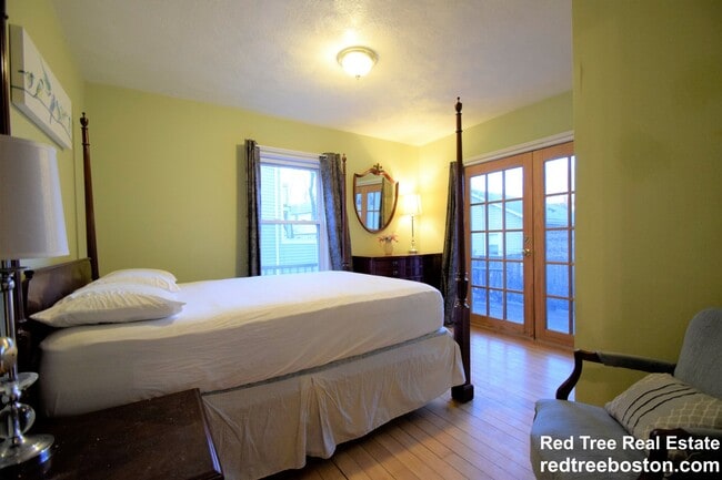 Photo - 17 Holman St Unit 1
