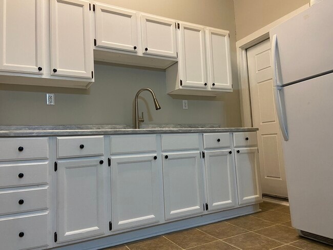 Building Photo - 510 S 6th St Unit 1