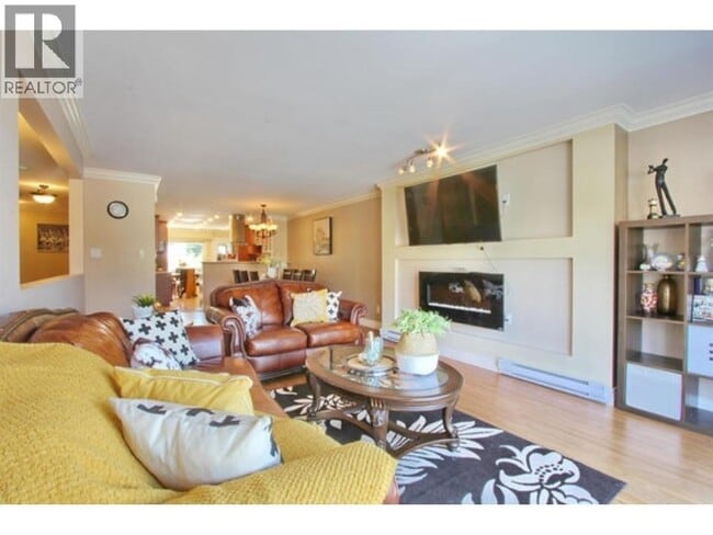 Photo - 7222 Pandora St