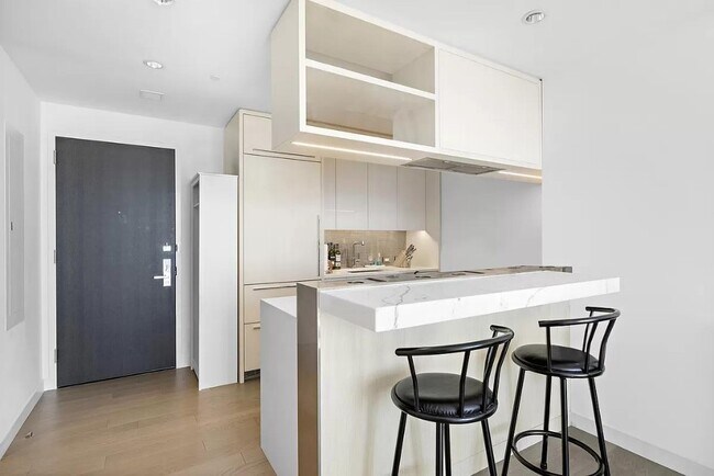 Photo - 252 South St Unidad 24B