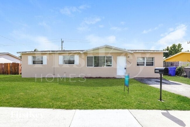 Photo - 6532 Eaton St
