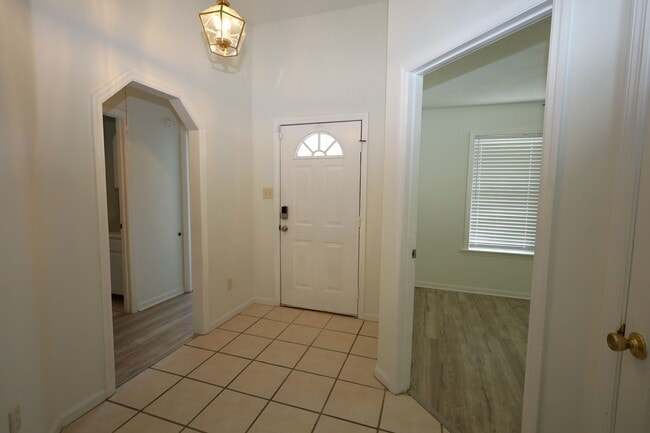 Photo - 4220 Wilshire Dr