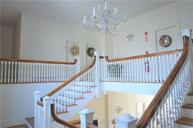 Photo - 398 Wolcott Ave Unidad 9