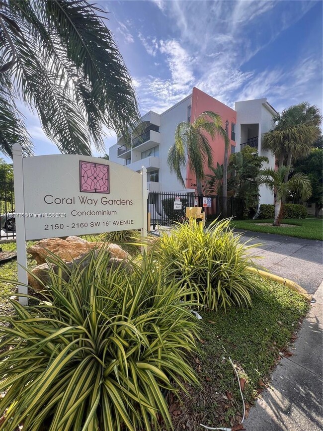 Building Photo - 2150 SW 16th Ave Unit 206 Rental