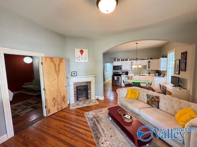 Photo - 505 Humes Ave NE