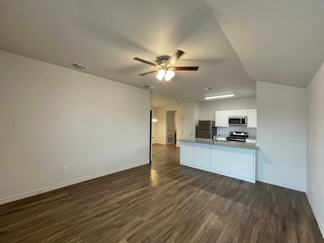 Photo - 1818 Clovis Dr