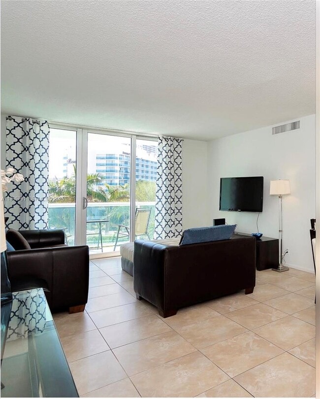 Photo - 3901 S Ocean Dr Unit 4U