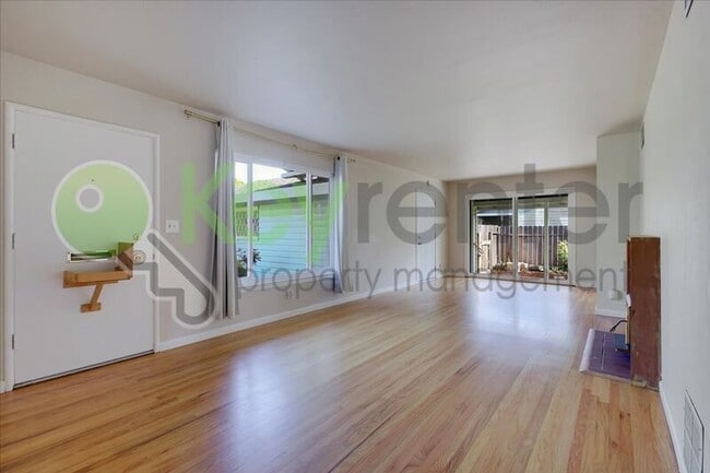 Photo - 3124 Brophy Dr