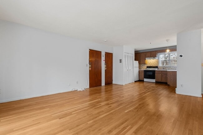 Photo - 8 Robinwood Ave Unit 6