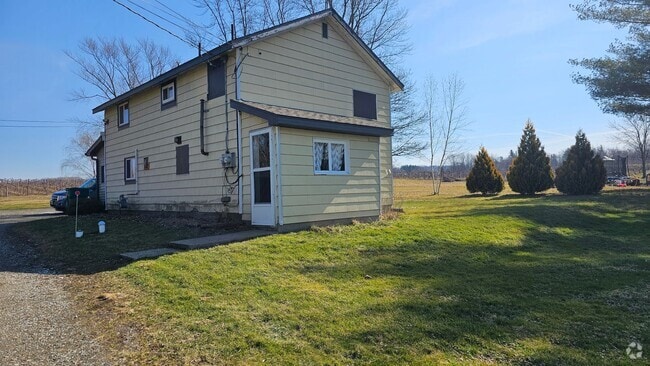 Building Photo - 4105 PA-89 Unit Rear Upper Rental