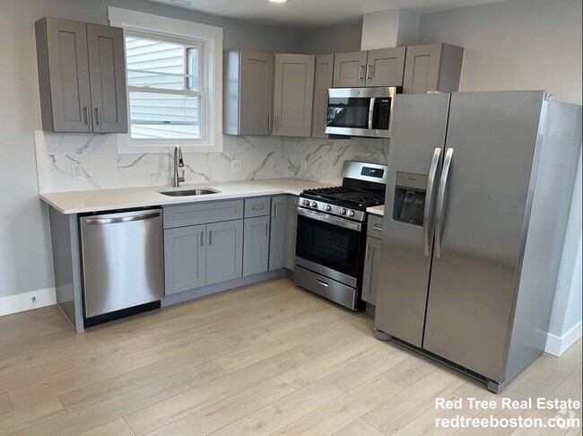 Building Photo - 11 Pearl Ter Unit 1 Rental