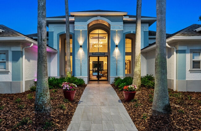 Photo - Amara at Metro West