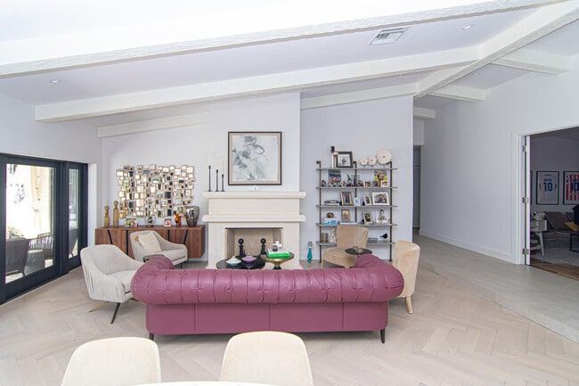 8208 Twin Lake Dr