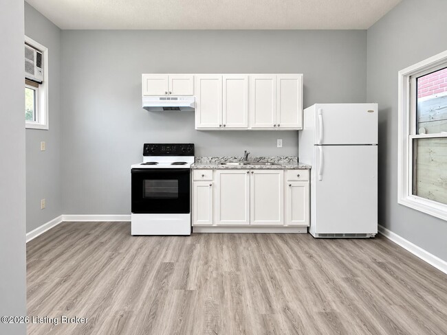 3319 W Market St Unidad 1