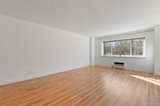 Photo - 412 Benedict Ave Unit 5J