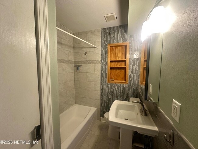 Photo - 820 3rd Ave N