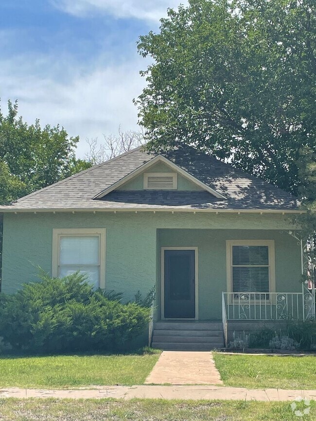 Building Photo - Gorgeous updated property! Rental