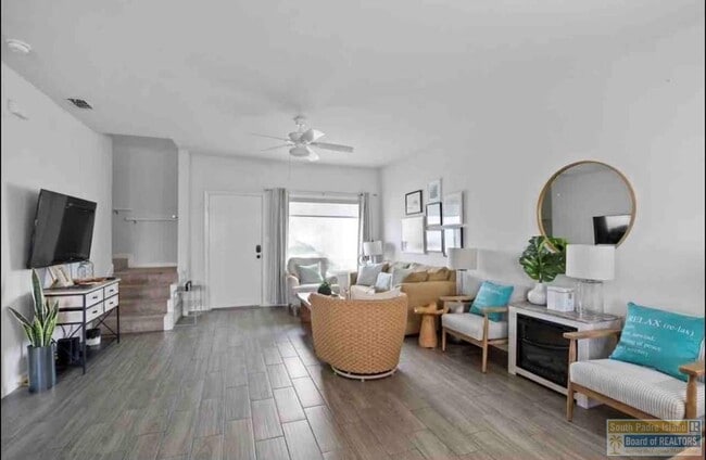 Photo - 219 Las Joyas Blvd