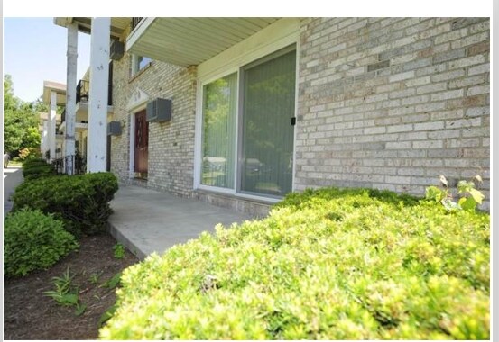 Meadowlawn Apartments