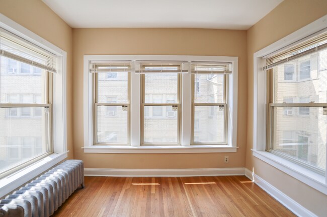 Photo - 4728 N Spaulding Ave Unit 3