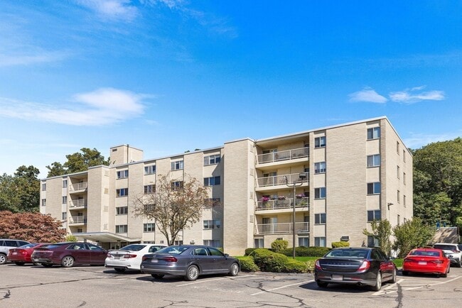 Building Photo - 300 Park Terrace Dr Unit 343