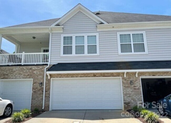 14639 Juventus St