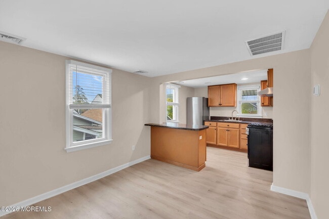 Photo - 1802 Pine Terrace
