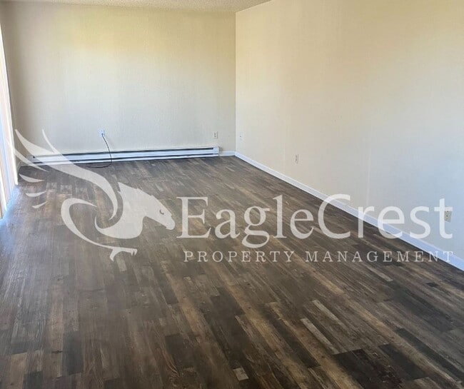 Photo - 320NEC Unit A