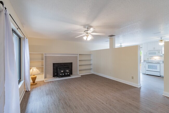 Photo - 2519 Elderberry Dr