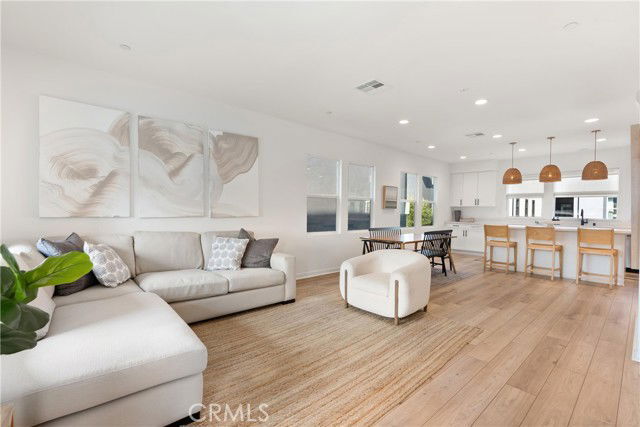 Photo - 519 Caleigh Ln