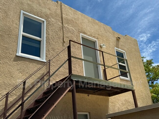 Photo - 116 Maple St SE Unit 2