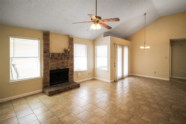 11614 Gullwood Dr