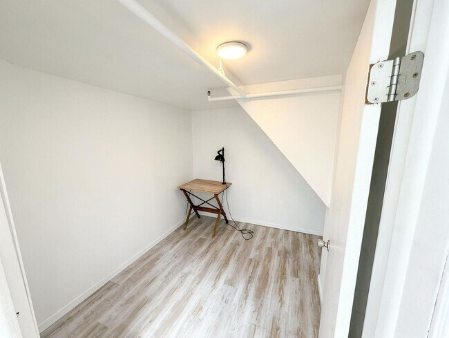 725 Warren St Unit 9