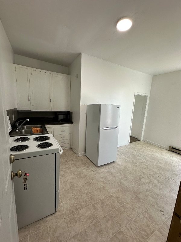 Building Photo - 416 Main Ave N Unit 1 Rental