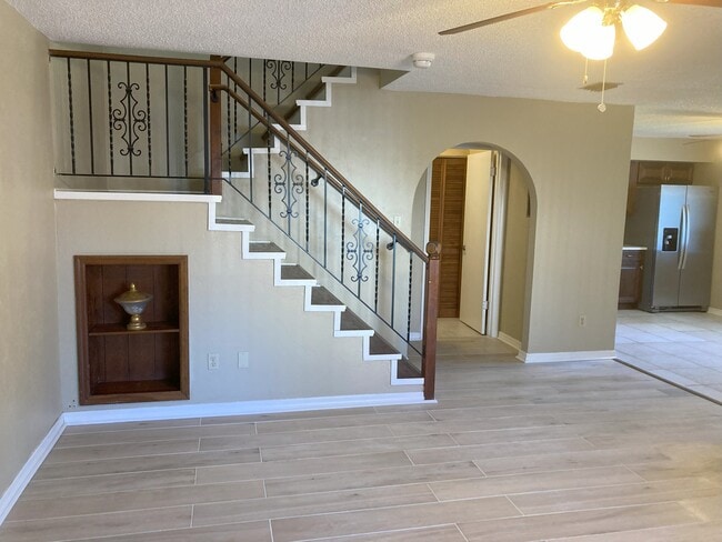 Bathroom entrance - 2033 Oak Meadow Cir Unit OakMeadow