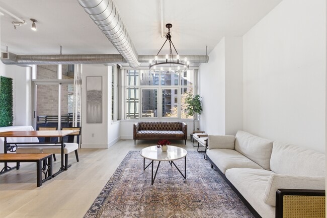 Building Photo - 811 4th St NW Unit 414