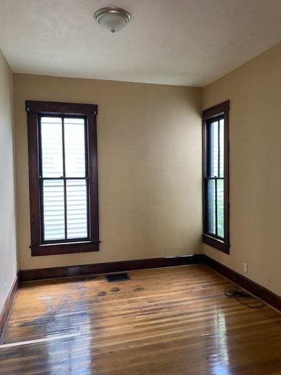 Photo - 2023 E Oak St