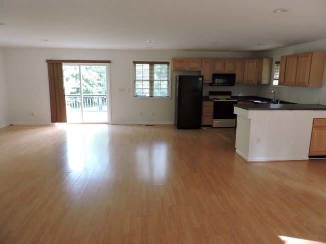 Photo - 3159 Earlysville Rd