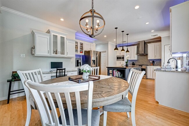 Building Photo - 14 Bradford Cir