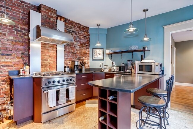 Photo - 458 E 7th St Unit 2