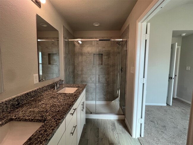 Photo - 9006 Intervale St