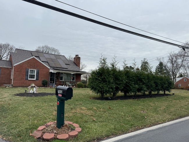 Photo - 7012 Warfield Rd