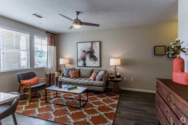 1BR, 1BA - 723 SF - Living Room - Tapestry Bocage