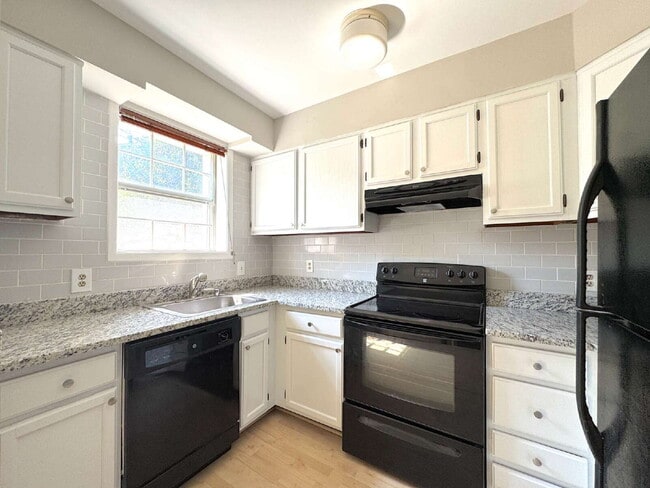 Photo - Welcome to this well-maintained top-floor condominium