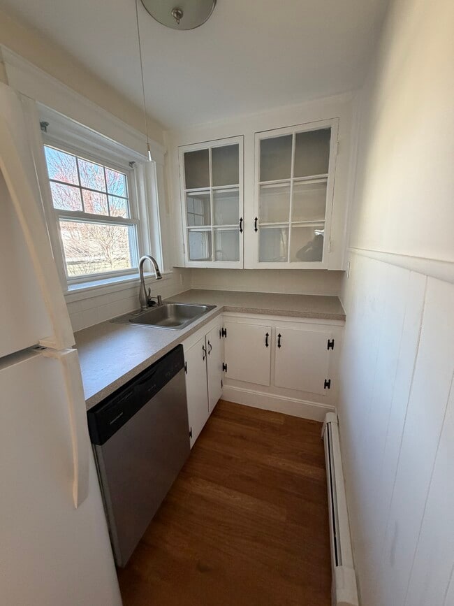 Building Photo - 9 Stark Ave Unit 1